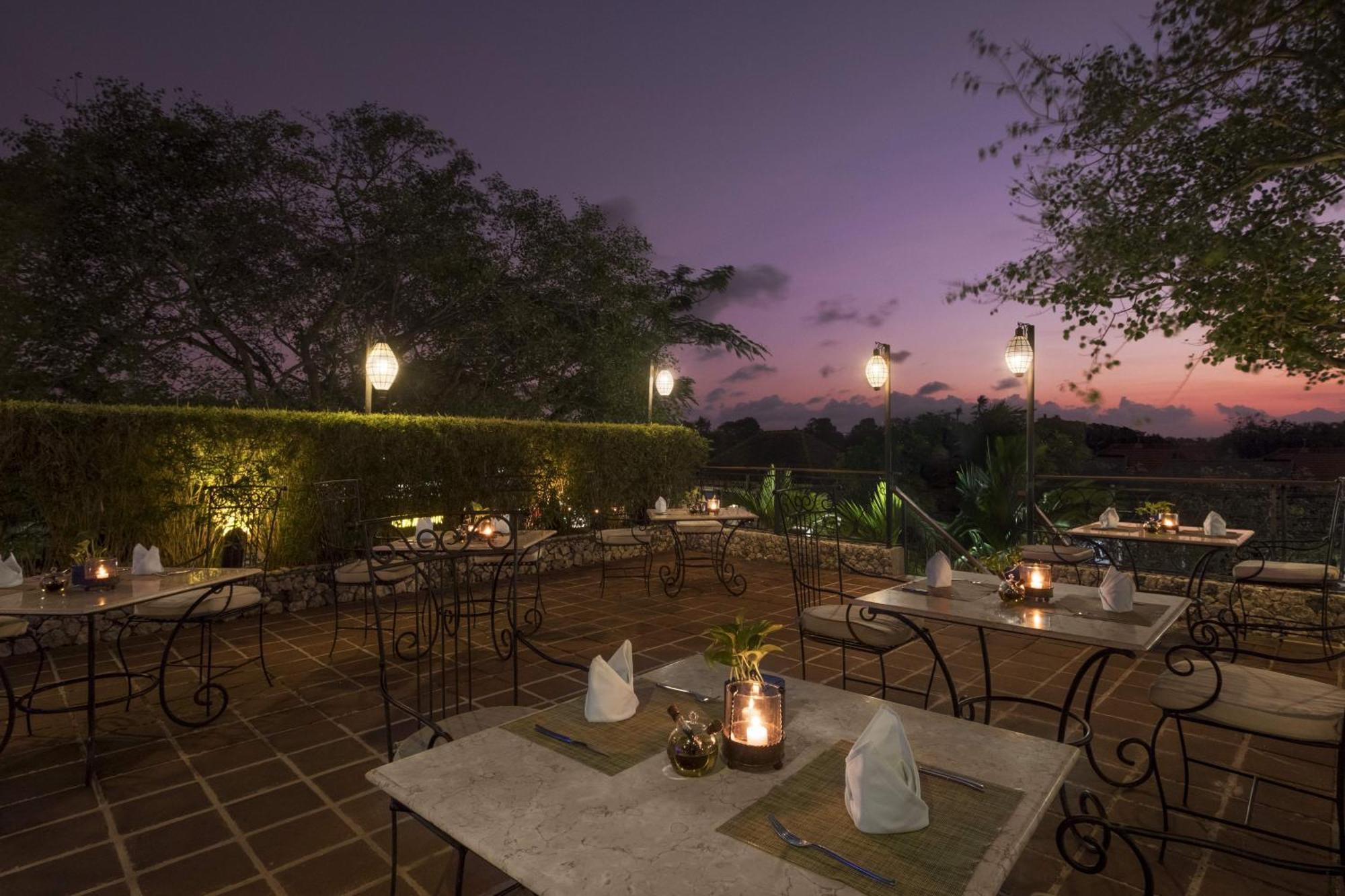 Hotel Nikko Bali Benoa Beach Nusa Dua  Esterno foto The Oberoi Udaivilas Palace, Udaipur