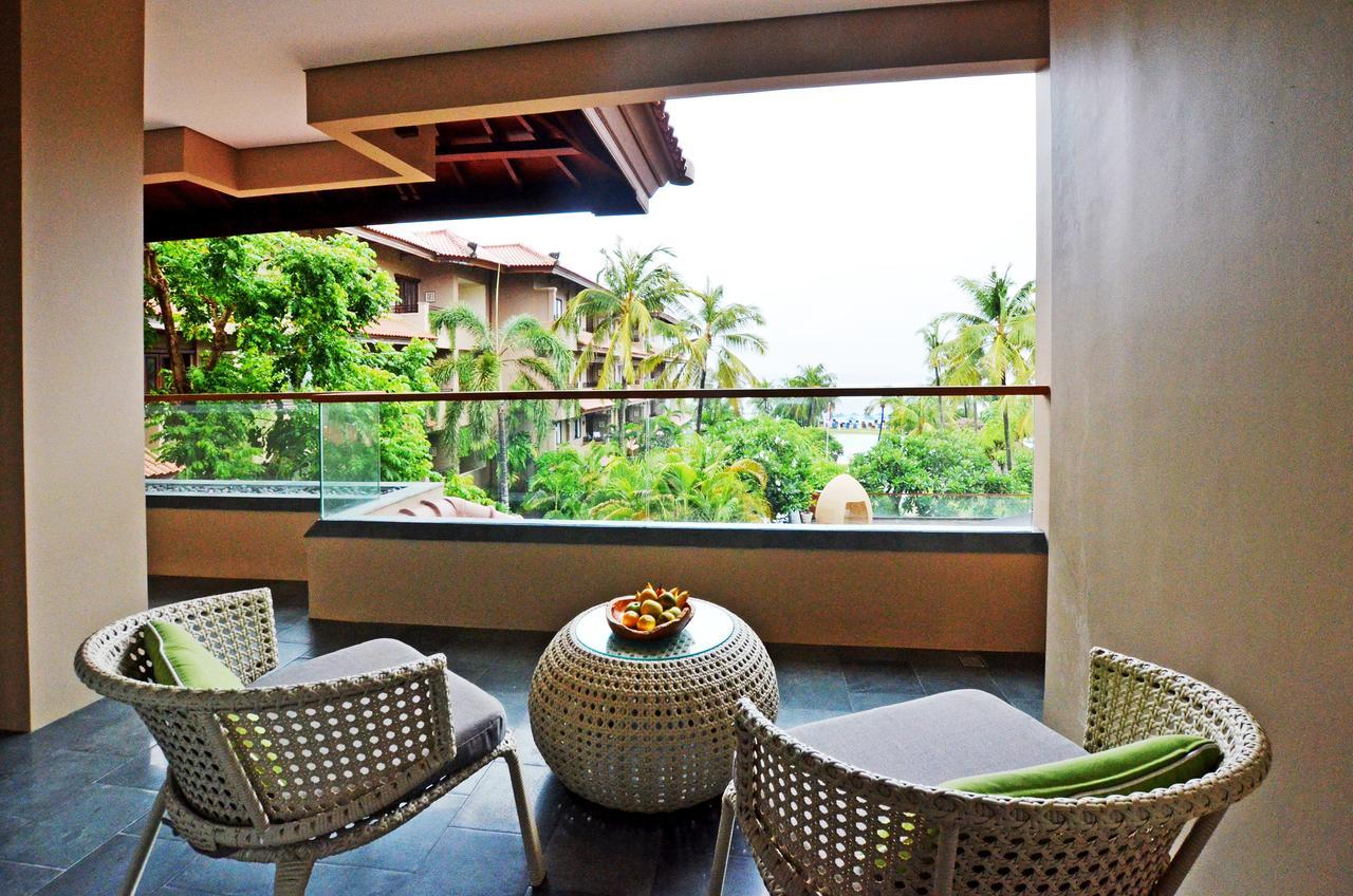 Hotel Nikko Bali Benoa Beach Nusa Dua  Esterno foto A balcony at the hotel