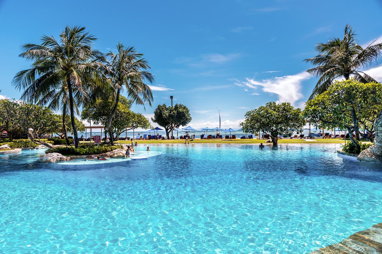 Hotel Nikko Bali Benoa Beach Nusa Dua  Esterno foto The pool at the Shangri-La Hotel, Kuala Lumpur