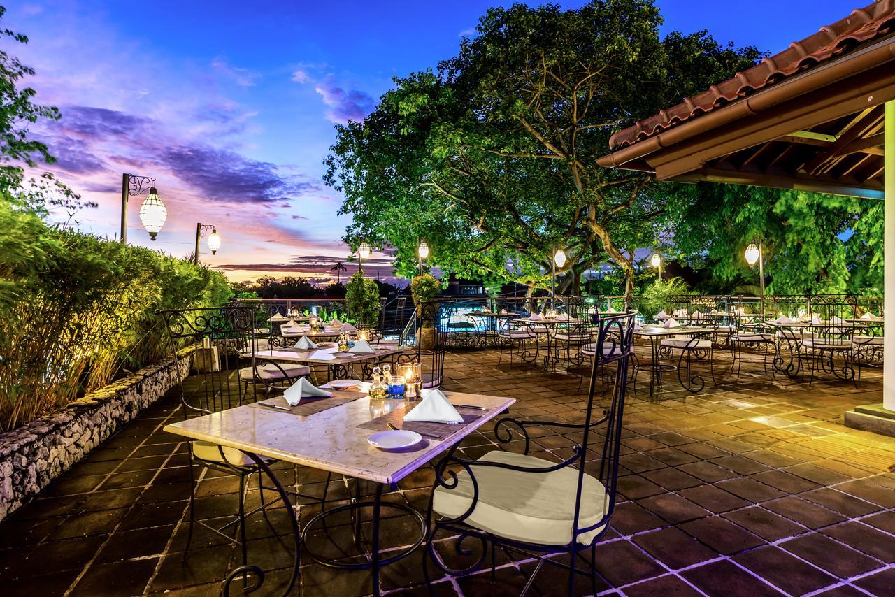 Hotel Nikko Bali Benoa Beach Nusa Dua  Esterno foto The Terrace at the Royal River Hotel